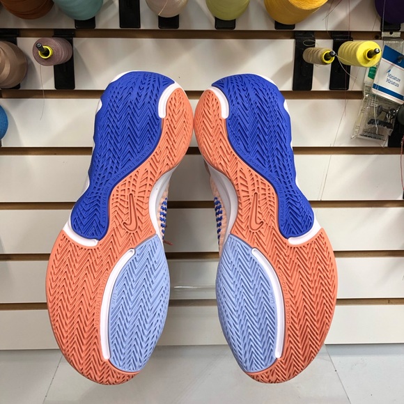 Nike Giannis Immortality - Picture 7 of 9